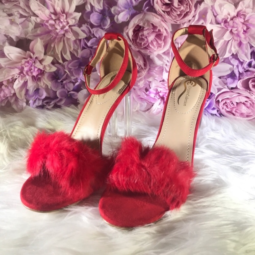 Fuzzy faux fur shoes size 7!!